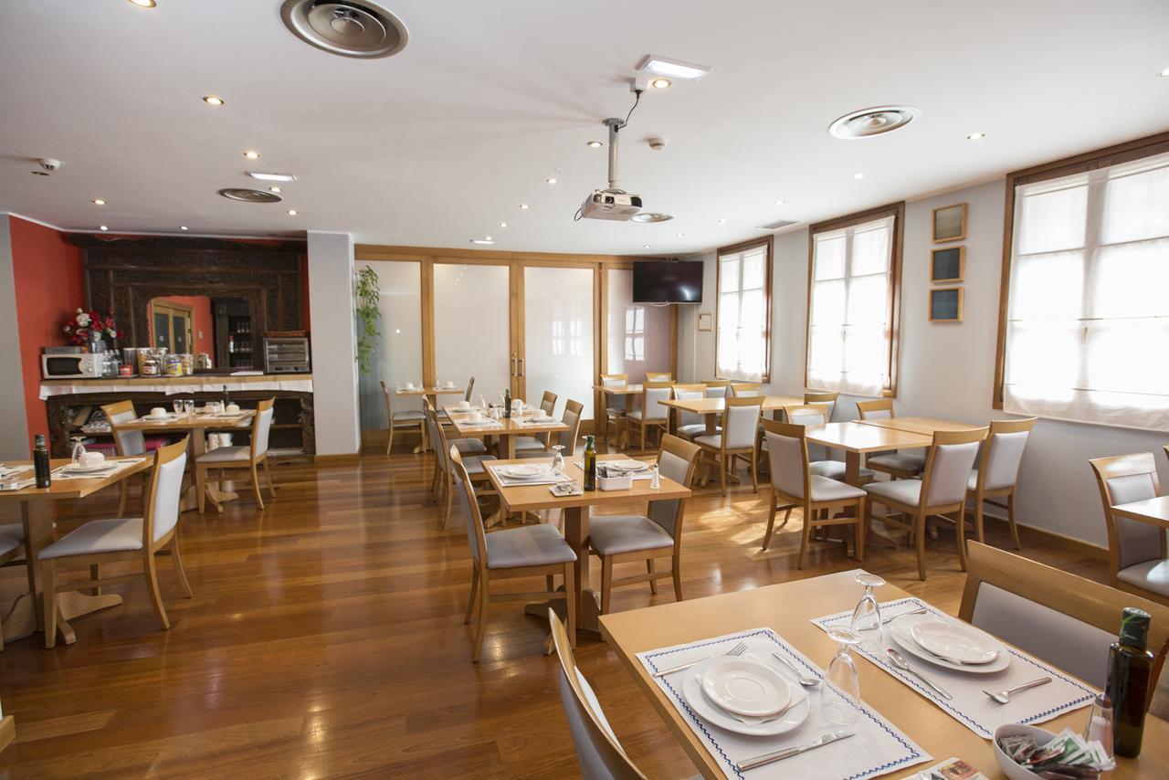Hotel El Sella Onís 외부 사진